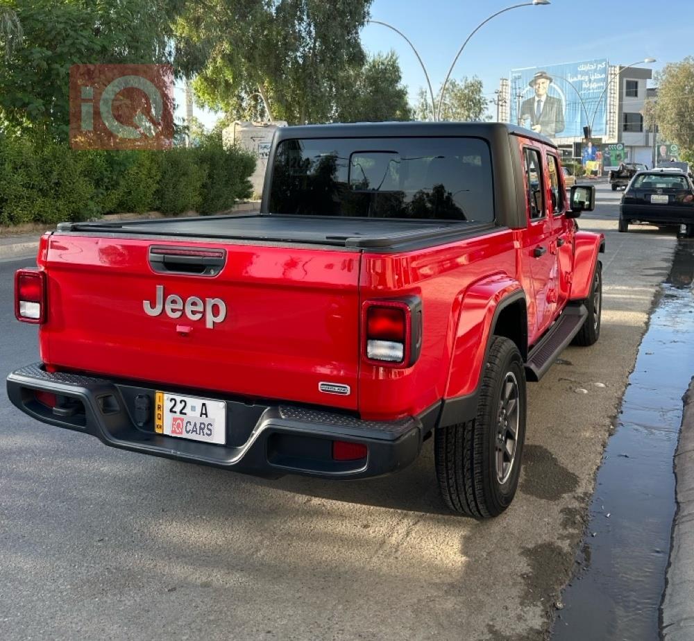 جیپ گلادیەتەر